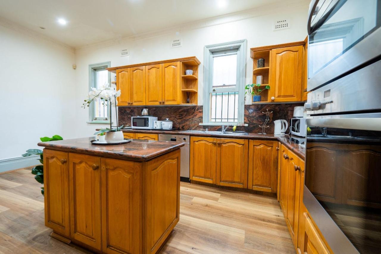 Quiet Private In Strathfield 3min To Train Station 5 Ferienhaus *